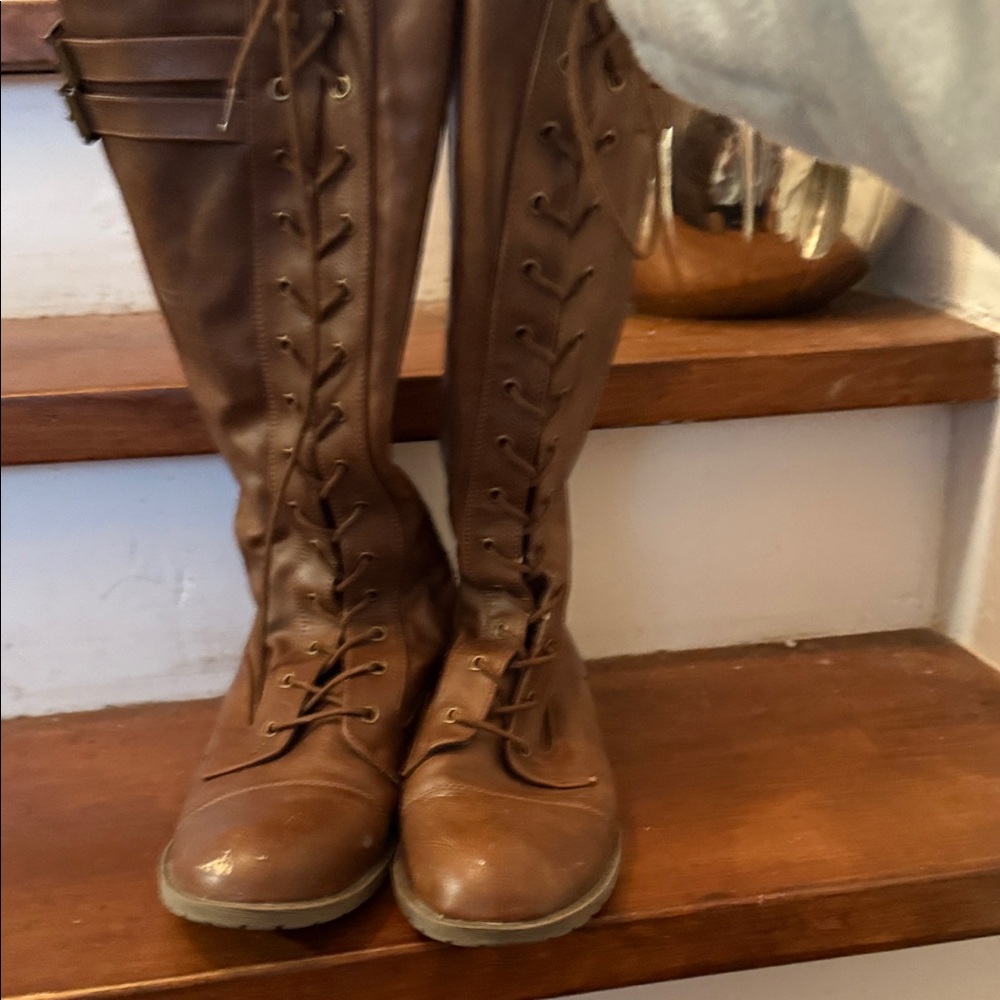 Elegant Tan Lace-Up Women's Boots